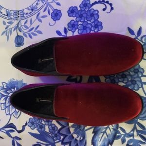 INC burgundy velvet dress slippers